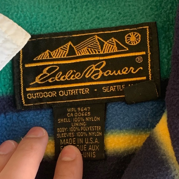 A white and colourful Eddie Bauer jacket size L - Picture 3 of 4